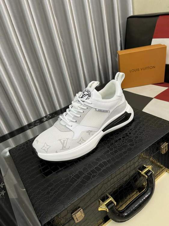 Picture of Louis Vuitton Shoes _SKULVsz38-44hnh040217349